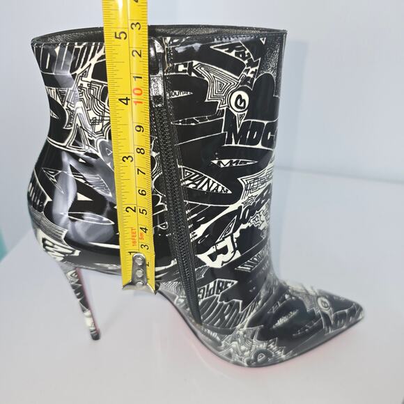 Christian Louboutin So Kate 100 Graffiti Patented Ankle Bootie Black White 35.5 - Picture 8 of 15